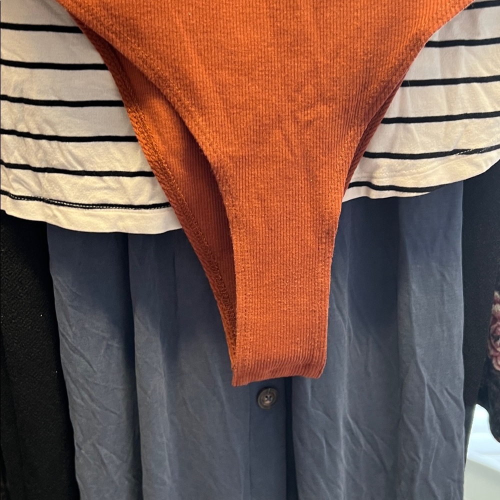 Shein Top - Picture 2 of 3